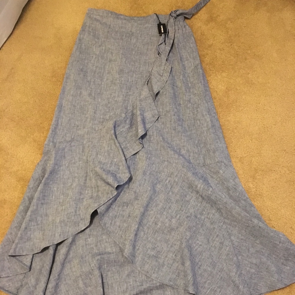 New with tags-  Express ruffle maxi skirt.